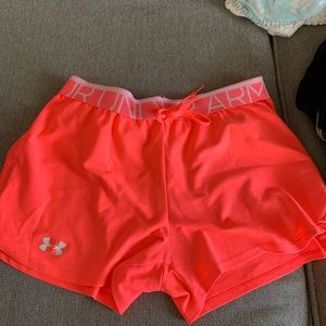 hot pink under armour shorts